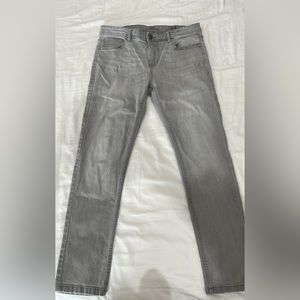 Men’s grey skinny jeans